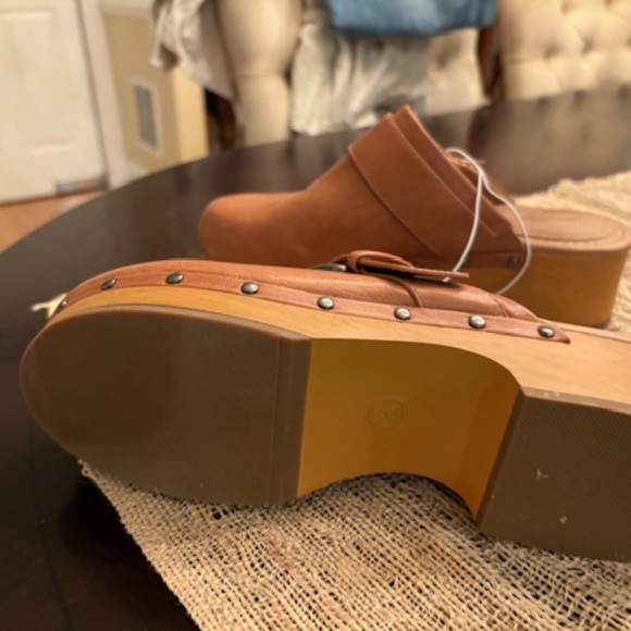 universal thread clogs - Picture 3 of 3